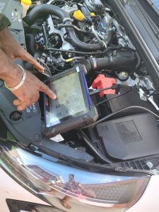 Diagnostic moteur et électronique via calculateur avec rapport dématérialisé